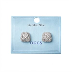 Silver cushion-shaped stud earrings in stainless steel